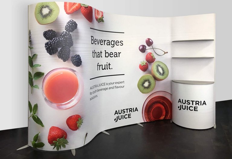 Mobile exhibition wall ISOframe Wave - AUSTRIA JUICE GmbH Mobile exhibition wall ISOframe Wave - AUSTRIA JUICE GmbH
